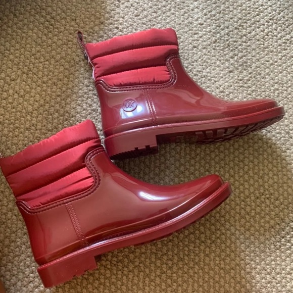 Michael kors red rubber rain boots - Picture 1 of 4